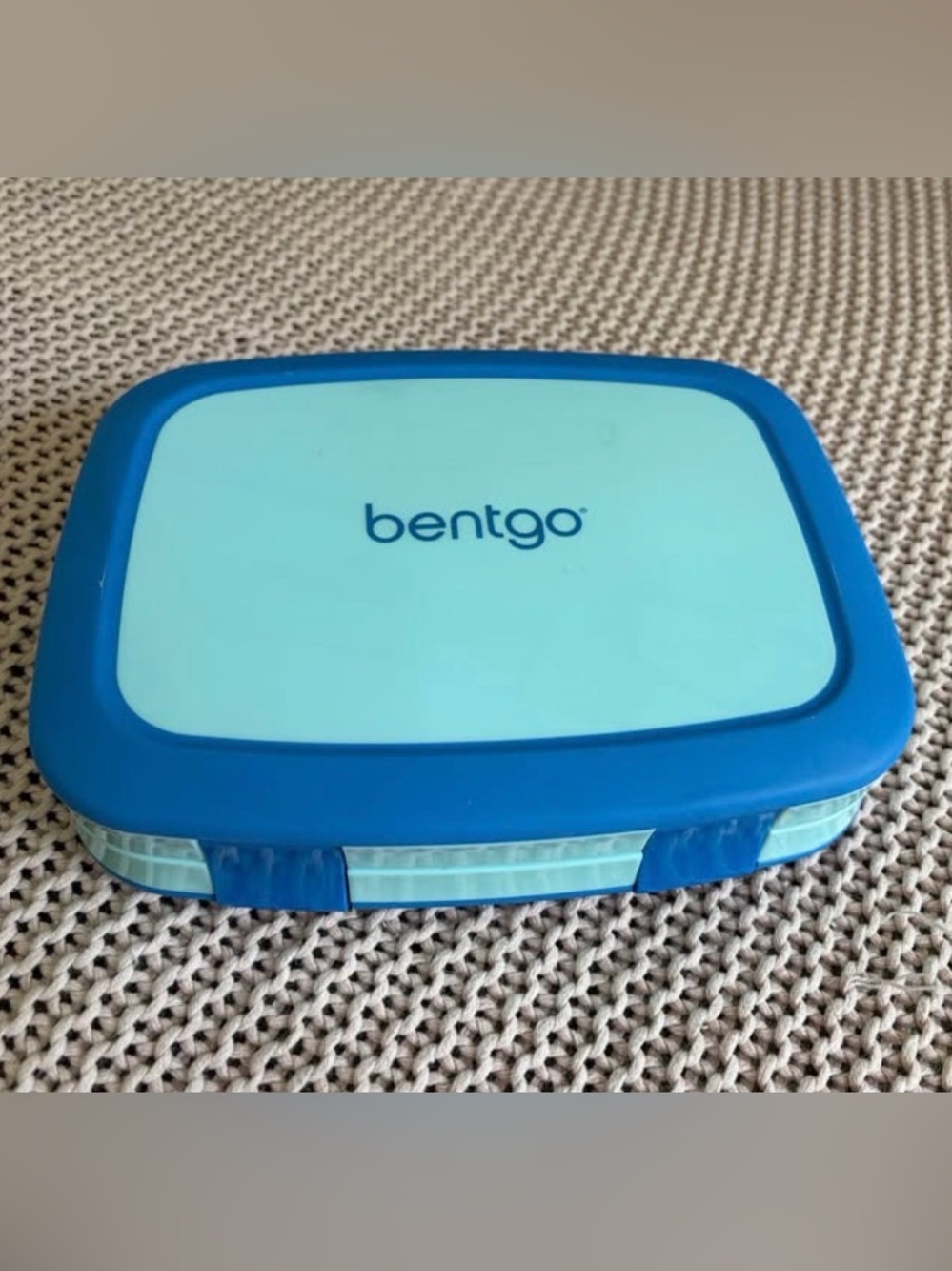 Bentgo Kids Blue Lunch Box - Twin Blue Tones